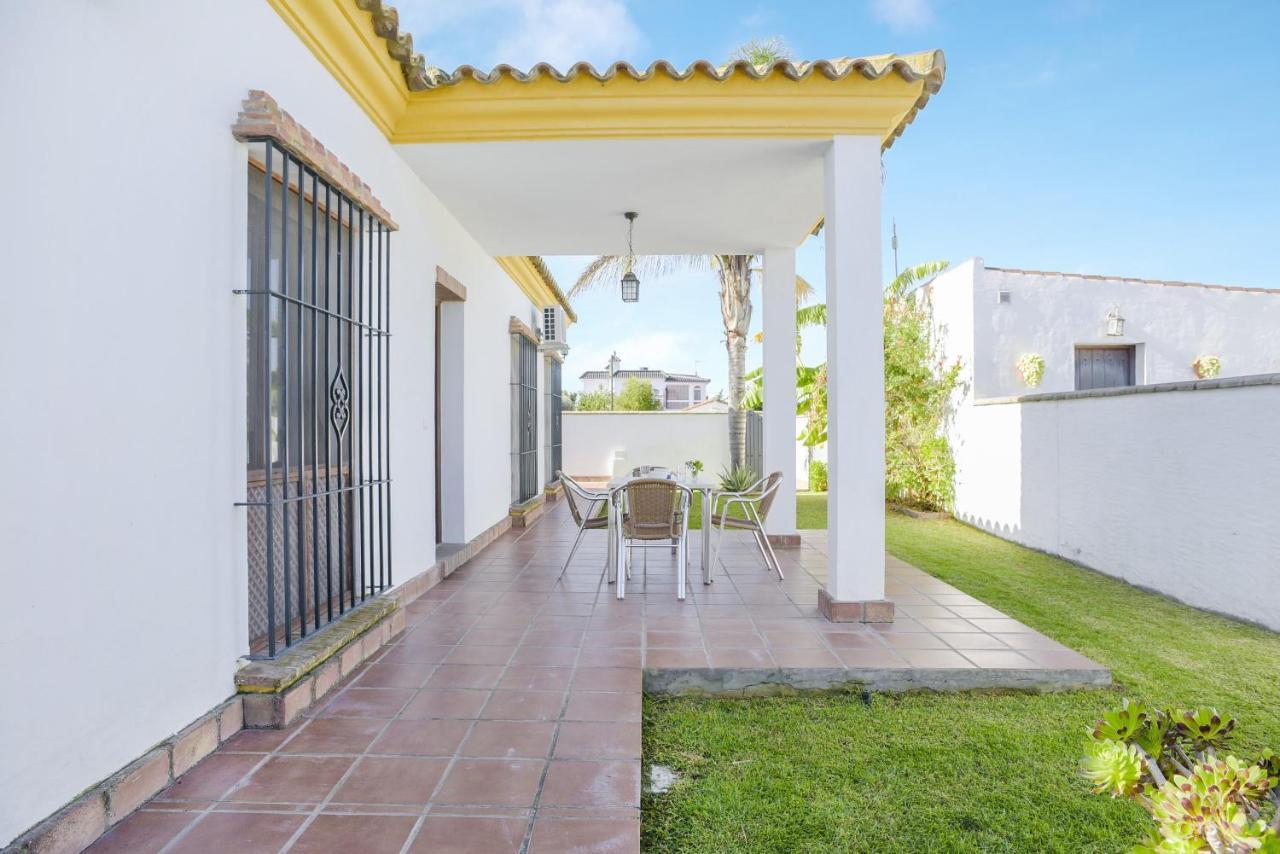 Casa Villanueva 4 - Solo Familias Conil De La Frontera Exterior photo